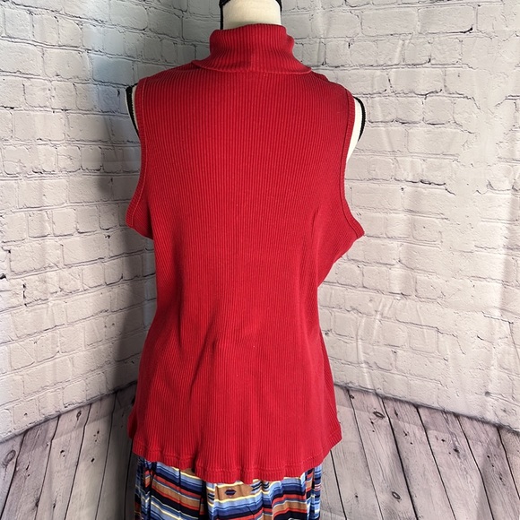 Extra Touch - Red sleeveless Turtleneck - Picture 7 of 8